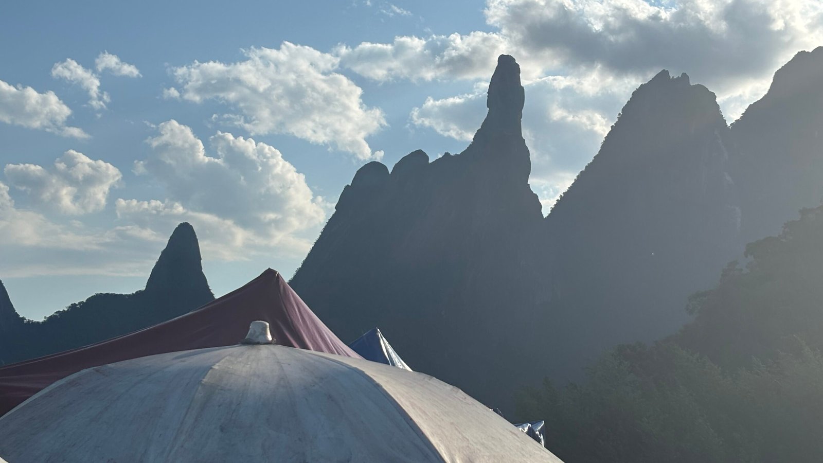 Dedo de Deus em Teresópolis visto da Serra dos Órgãos